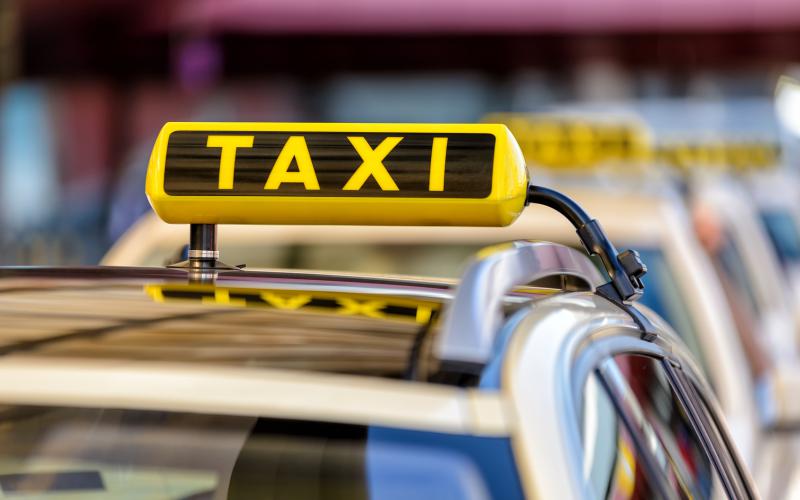 Flughafentransfer - Großraumtaxi Münster - Taxi service